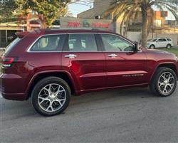 جیپ گراند شیرۆکی